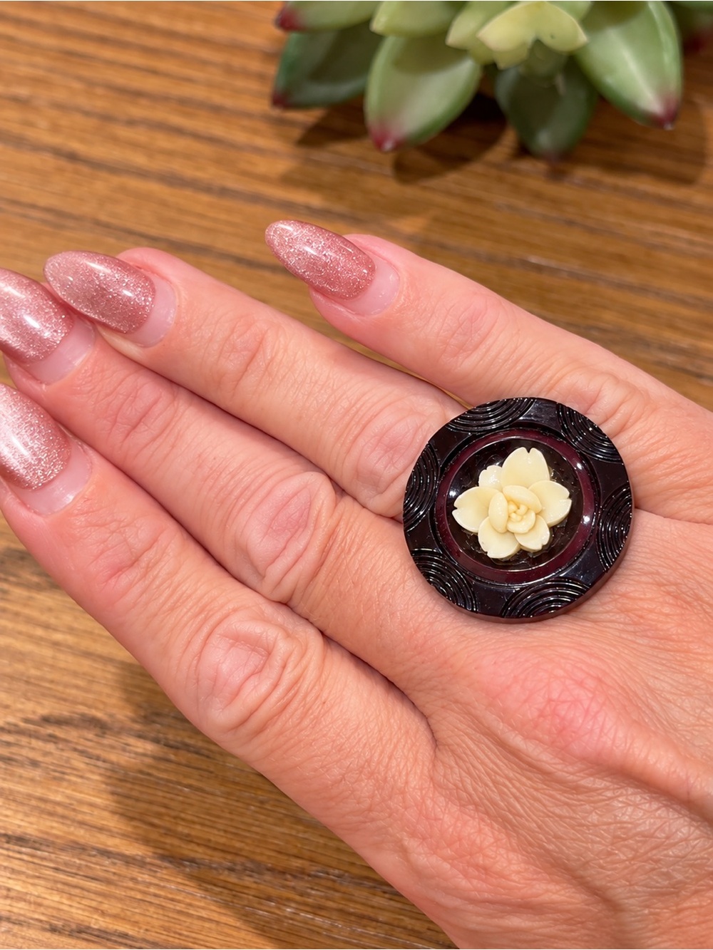 Vintage-Style Burgundy Floral Cameo Statement Ring